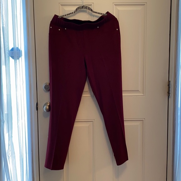 SALE!!! 2pair. Very nice well kept Bundle work slacks. 2 pair for one price - Picture 5 of 8